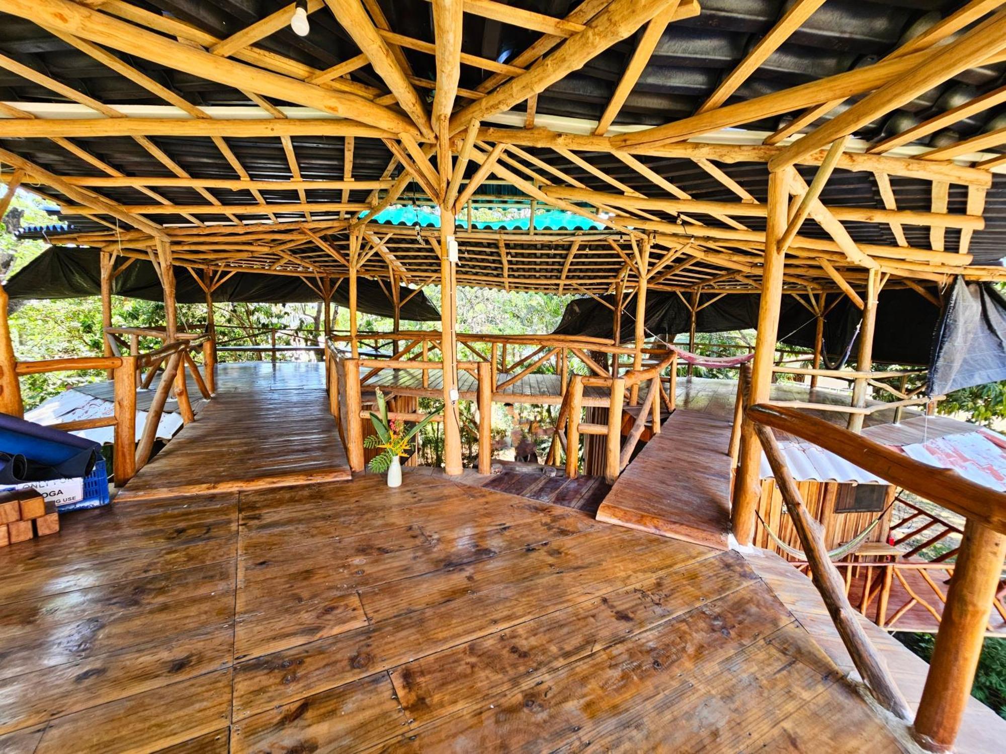Don Jon'S Surf And Yoga Lodge Playa Santa Teresa  Buitenkant foto