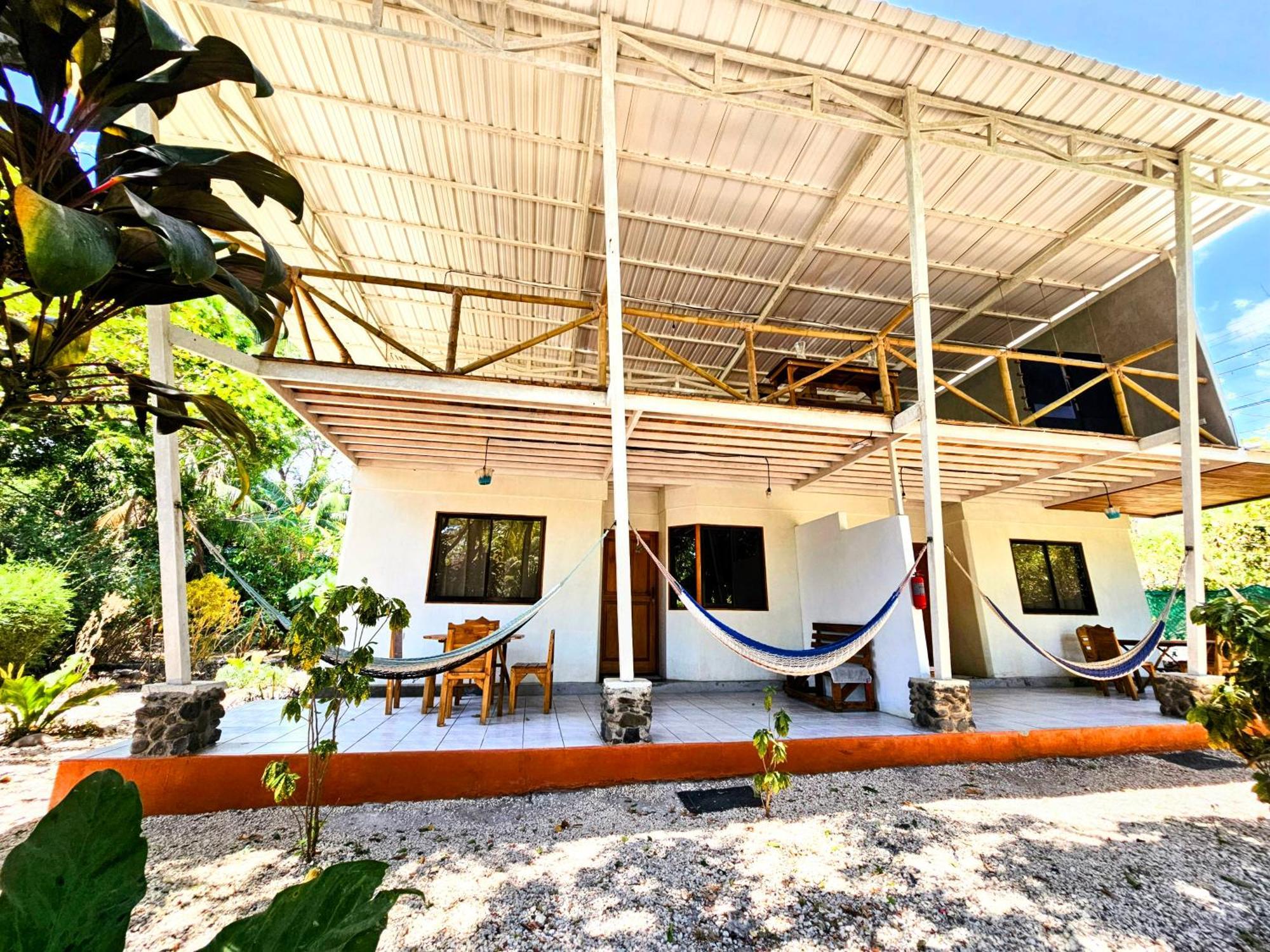 Don Jon'S Surf And Yoga Lodge Playa Santa Teresa  Buitenkant foto