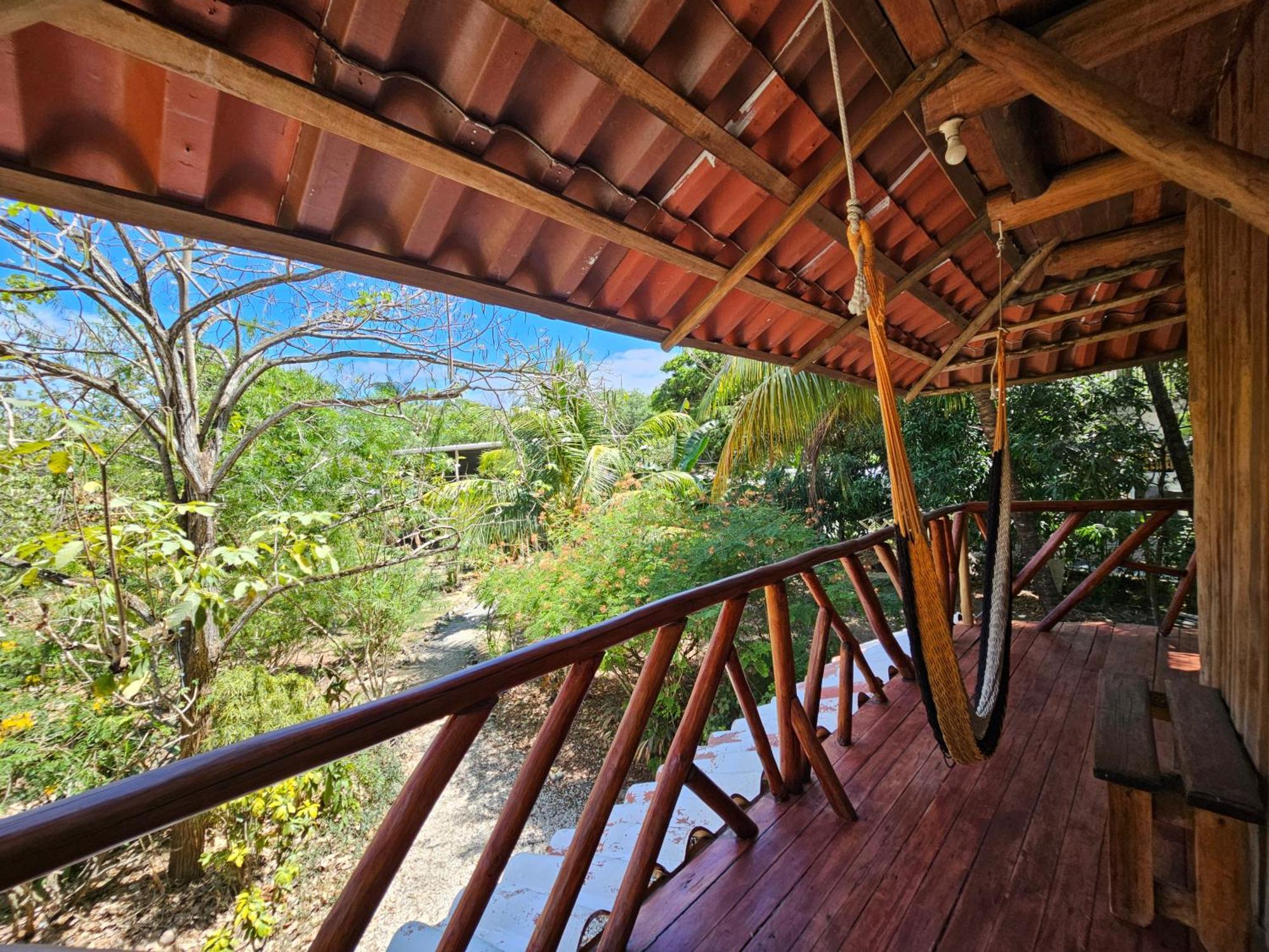 Don Jon'S Surf And Yoga Lodge Playa Santa Teresa  Buitenkant foto